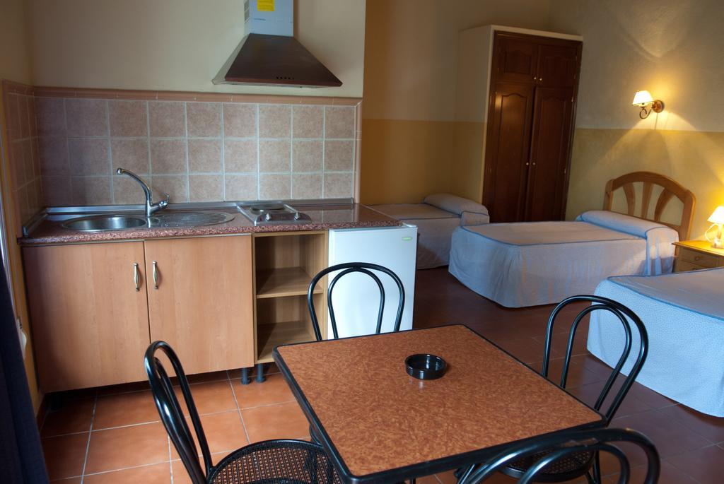 Aparthotel Las Palomas La Puebla de los Infantes Esterno foto